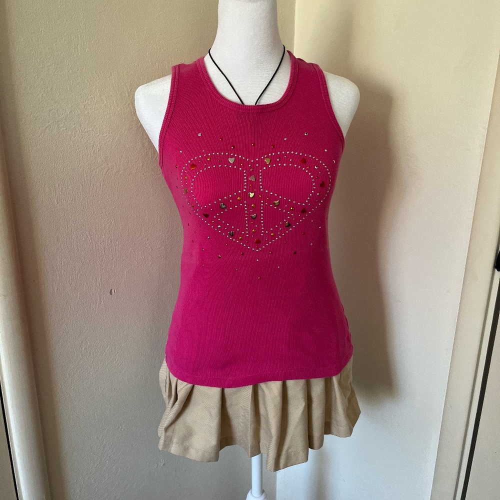 Pink tank top